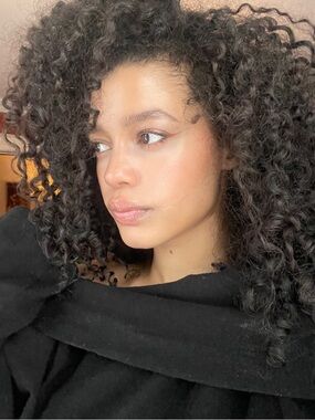 Meet your Posher, Ava